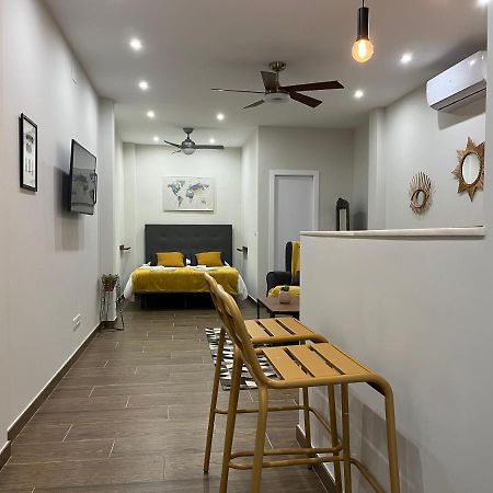 Acogedor Apartamento En La Buhaira เซบีญา ภายนอก รูปภาพ